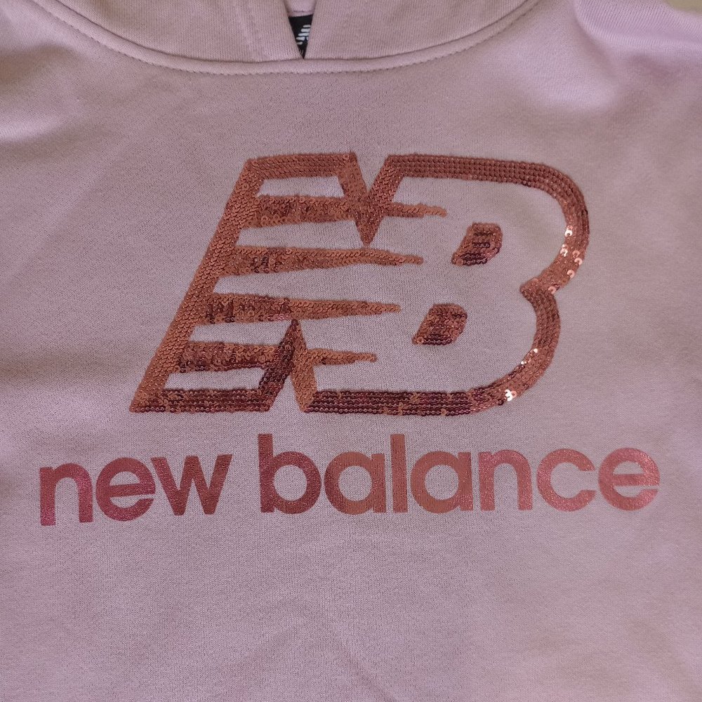 New Balance GIRLS' SOLID PULLOVER size M (10-12) Violet Shadow